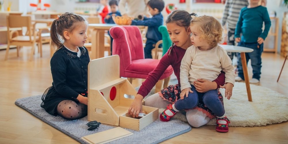 métiers petite enfance